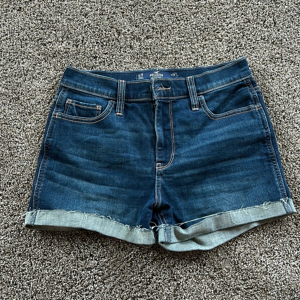 HOLLISTER HIGH-RISE DARK WASH DENIM SHORTS 3", SOFT STRETCH SIZE w29